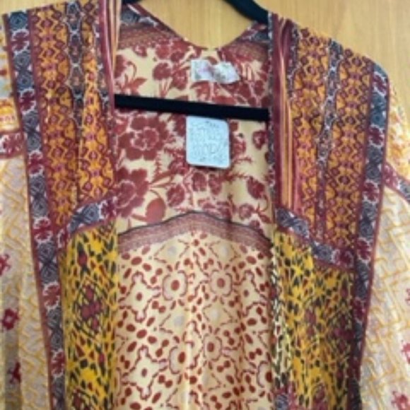 NWT Free People Beguiled Patchwork Burnout Velvet Kimono Gold - Picture 2 of 4